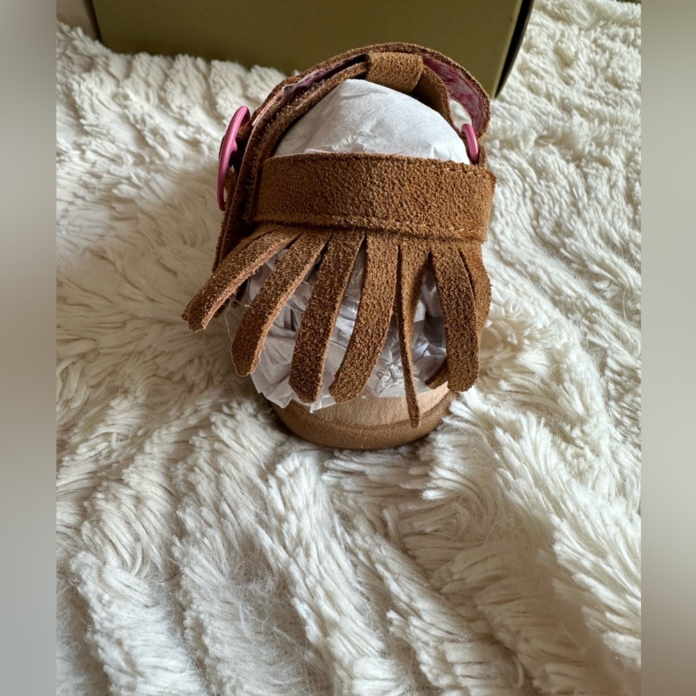 Brand new in box Tucker and Tate sandals - Picture 6 of 7